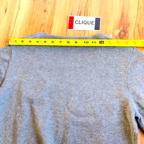 NEW NCAA Sweater Final Four Women’s Basketball - Picture 10 of 15